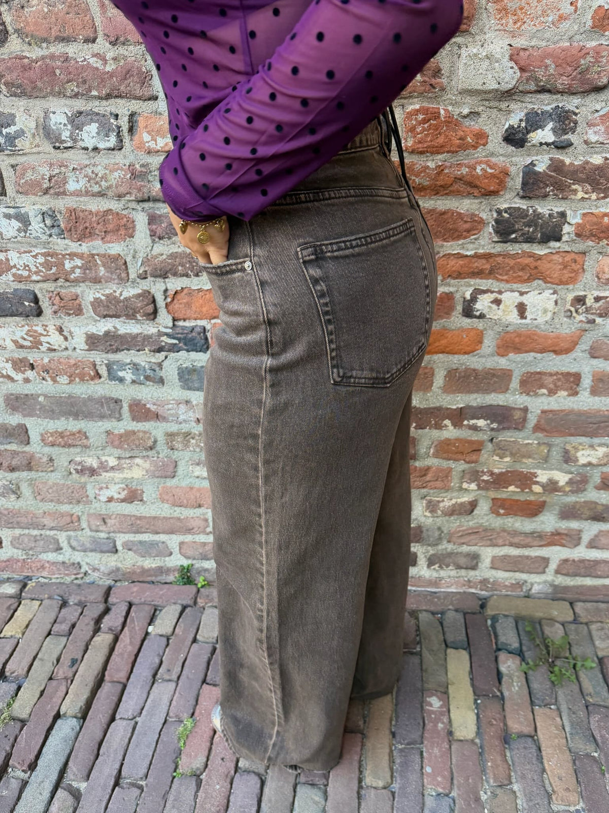 Wide Leg Jeans - Vintage Brown