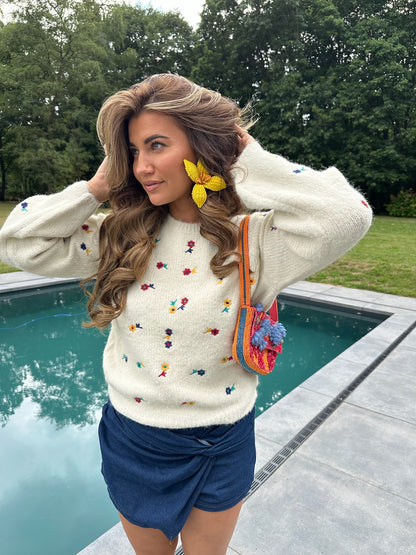 Sweater Flower
